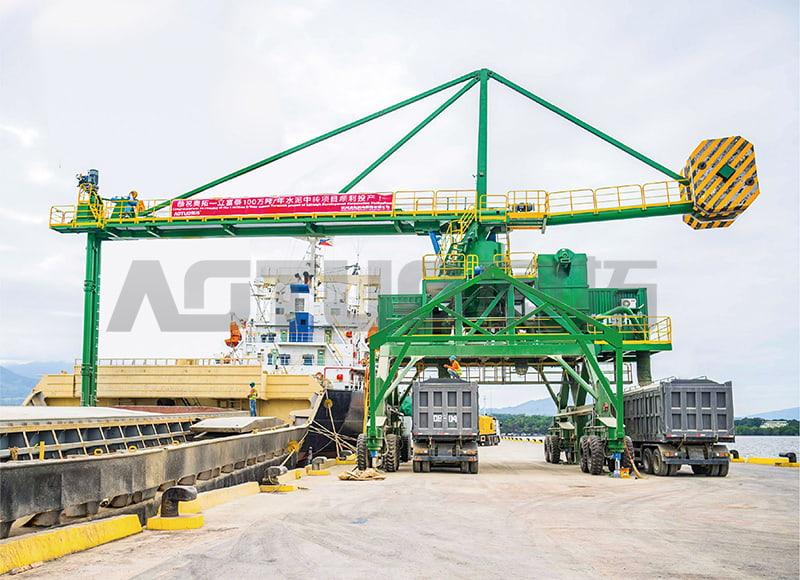 1000-70000 DWT 200-1500t/h টায়ার মোবাইল স্ক্রু শিপ আনলোডার